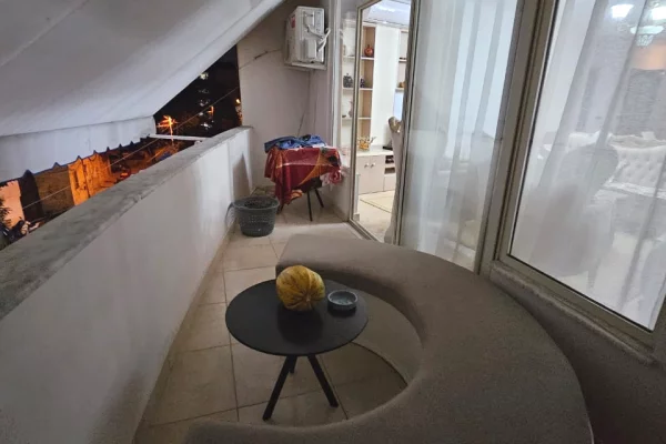Shtepi me qera Apartament ne Tirane, 2+1, Mobilimi E mobiluar, Pagesa 55,000  Leke.