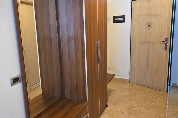 Shtepi me qera Apartament ne Tirane, 2+1, Mobilimi E mobiluar, Pagesa 55,000  Leke.