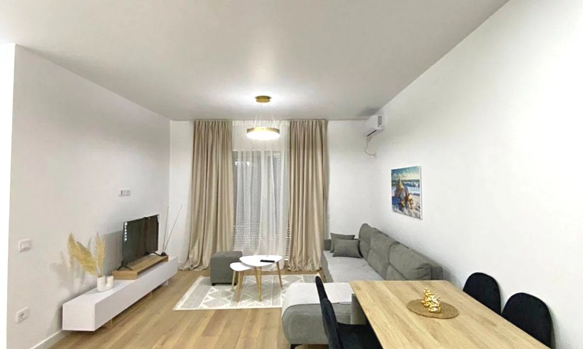 Shtepi me qera Apartament ne Tirane, 1+1, Mobilimi E mobiluar, Pagesa 60,000  Leke.