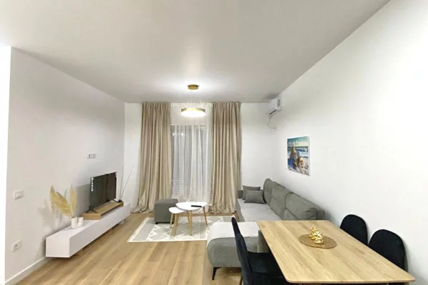 🏡 APARTAMENT MODERN ME QIRA – DON BOSKO, TIRANË