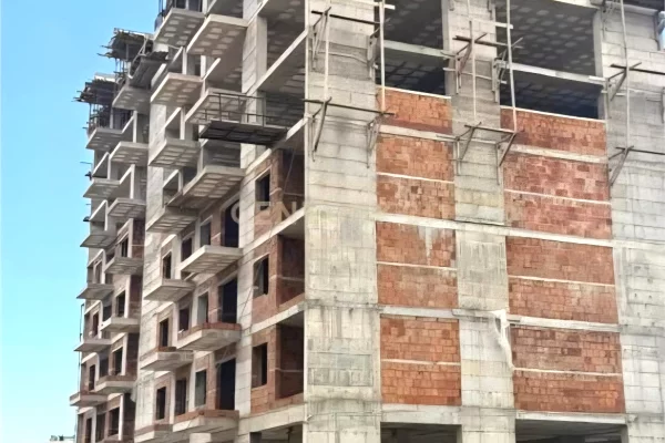 Shtepi ne shitje Apartament ne Tirane, 1+1, Mobilimi Bosh, pa mobiluar, Pagesa 98,000  Euro.