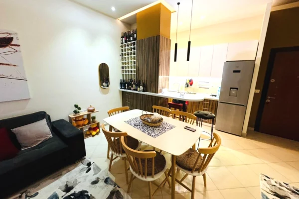 Shtepi me qera Apartament ne Tirane, 1+1, Mobilimi E mobiluar, Pagesa 65,000  Leke.