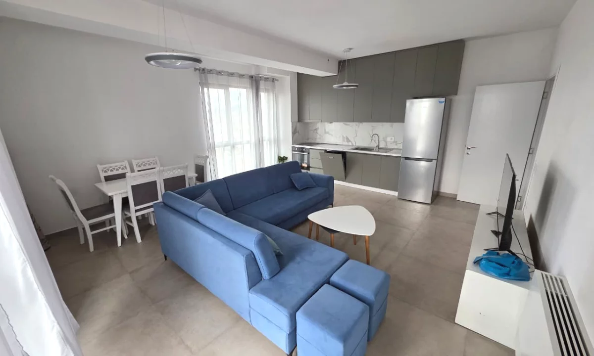 Shtepi me qera Apartament ne Tirane, 2+1, Mobilimi E mobiluar, Pagesa 60,000  Leke.