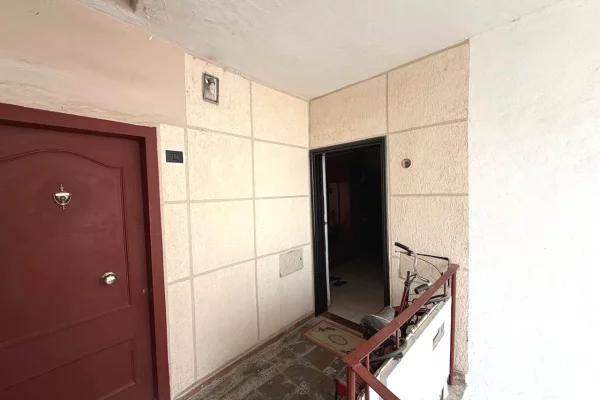 Shtepi ne shitje Apartament ne Tirane, 2+1, Mobilimi E mobiluar, Pagesa 160,000  Euro.