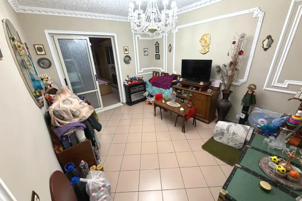 Shtepi ne shitje Apartament ne Tirane, 2+1, Mobilimi E mobiluar, Pagesa 160,000  Euro.
