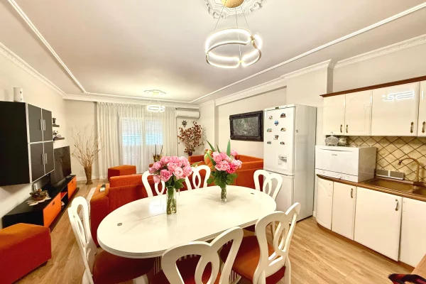 Shtepi me qera Apartament ne Tirane, 2+1, Mobilimi E mobiluar, Pagesa 100,000  Leke.