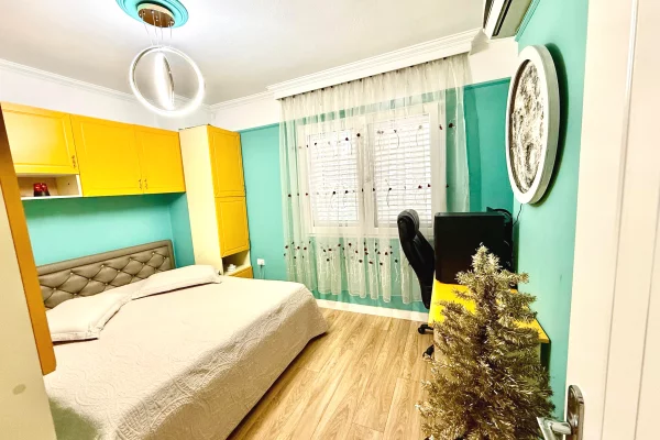 Shtepi me qera Apartament ne Tirane, 2+1, Mobilimi E mobiluar, Pagesa 100,000  Leke.