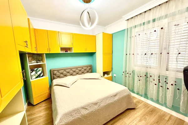 Shtepi me qera Apartament ne Tirane, 2+1, Mobilimi E mobiluar, Pagesa 100,000  Leke.