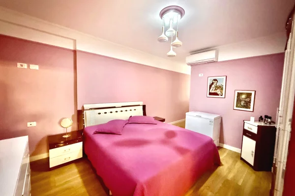 Shtepi me qera Apartament ne Tirane, 2+1, Mobilimi E mobiluar, Pagesa 100,000  Leke.