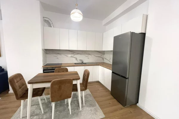 Shtepi ne shitje Apartament ne Tirane, 1+1, Mobilimi Pjeserisht e mobiluar, Pagesa 120,000  Euro.