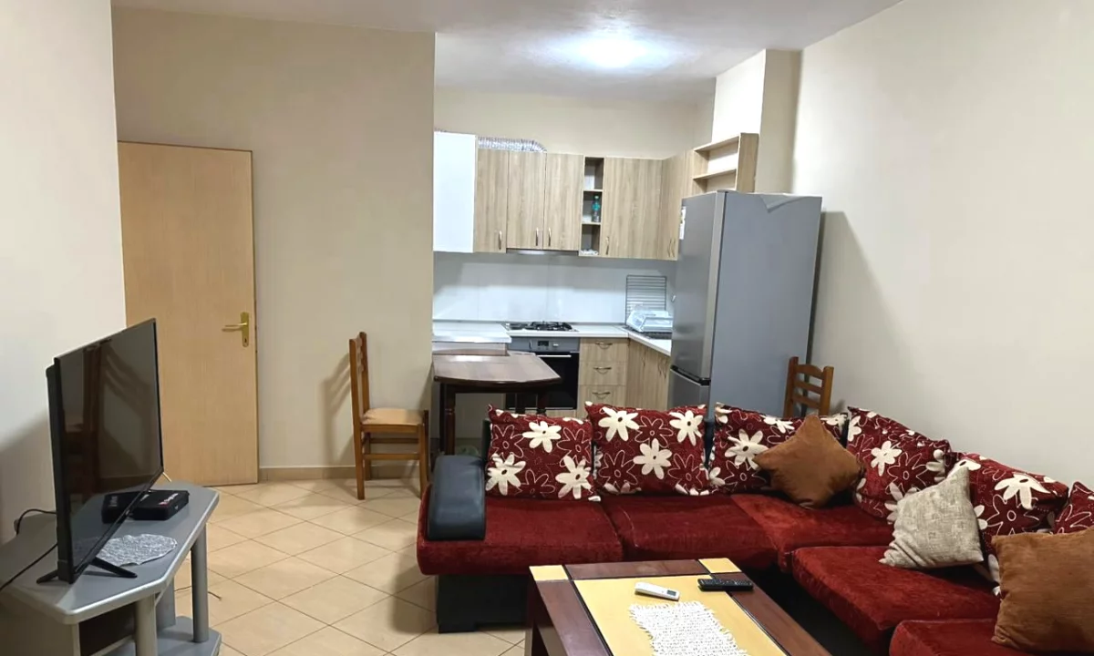 Shtepi me qera Apartament ne Tirane, 1+1, Mobilimi E mobiluar, Pagesa 40,000  Leke.