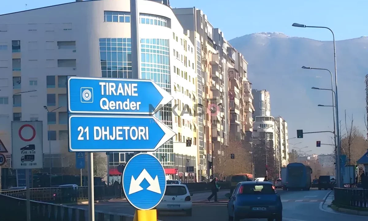 Appartamento in vendita a Tirana 1+1, Vuoto
