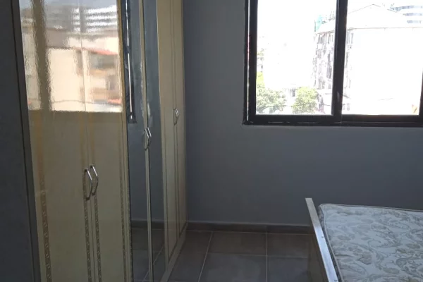 Shtepi ne shitje Apartament ne Tirane, 1+1, Mobilimi E mobiluar, Pagesa 9,000,000  Leke.