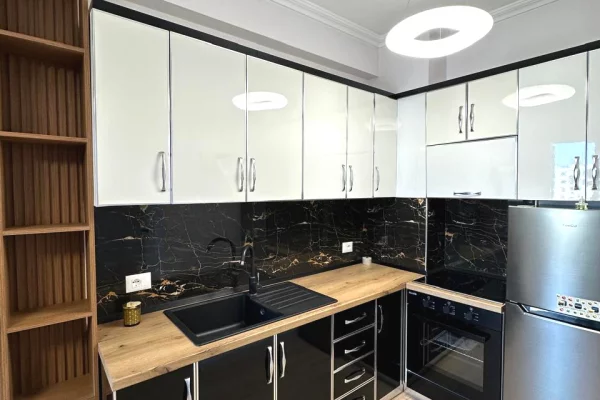 Shtepi ne shitje Apartament ne Tirane, 1+1, Mobilimi E mobiluar, Pagesa 12,700,000  Leke.