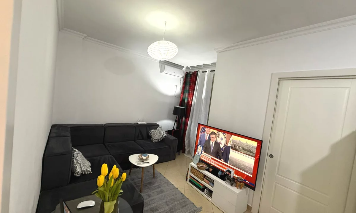 Shtepi ne shitje Apartament ne Tirane, 1+1, Mobilimi E mobiluar, Pagesa 120,000  Euro.