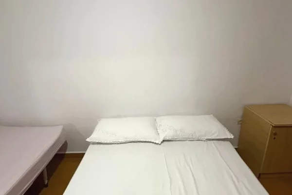 Shtepi ne shitje Apartament ne Tirane, 1+1, Mobilimi E mobiluar, Pagesa 8,800,000  Leke.