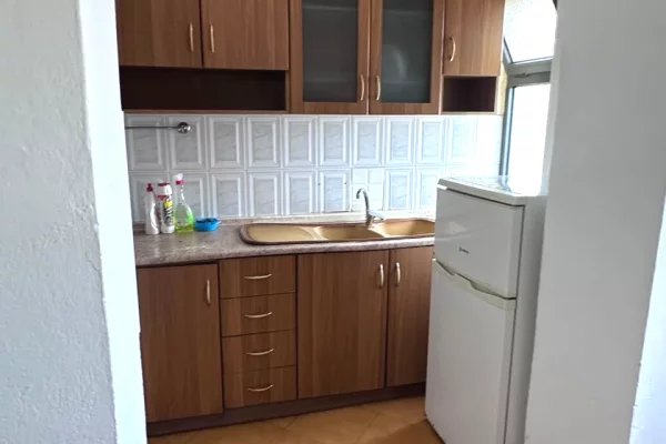 Shtepi ne shitje Apartament ne Tirane, 1+1, Mobilimi E mobiluar, Pagesa 8,800,000  Leke.