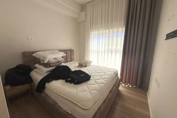Shtepi ne shitje Apartament ne Tirane, 1+1, Mobilimi E mobiluar, Pagesa 8,500,000  Leke.