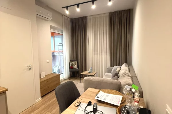 Shtepi ne shitje Apartament ne Tirane, 1+1, Mobilimi E mobiluar, Pagesa 8,500,000  Leke.