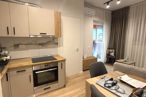 Shtepi ne shitje Apartament ne Tirane, 1+1, Mobilimi E mobiluar, Pagesa 8,500,000  Leke.
