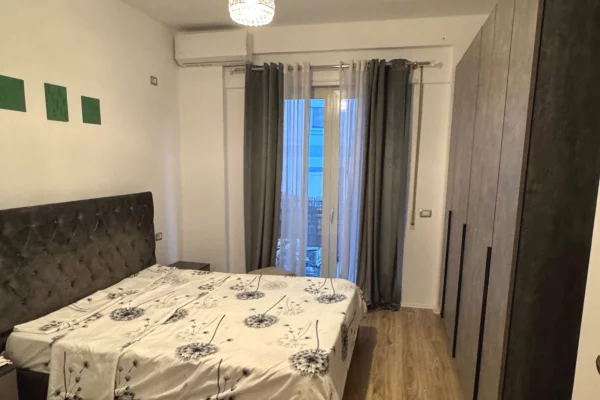 Shtepi me qera Apartament ne Tirane, 1+1, Mobilimi E mobiluar, Pagesa 600  Euro.