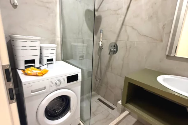 Shtepi ne shitje Apartament ne Tirane, 1+1, Mobilimi E mobiluar, Pagesa 8,200,000  Leke.