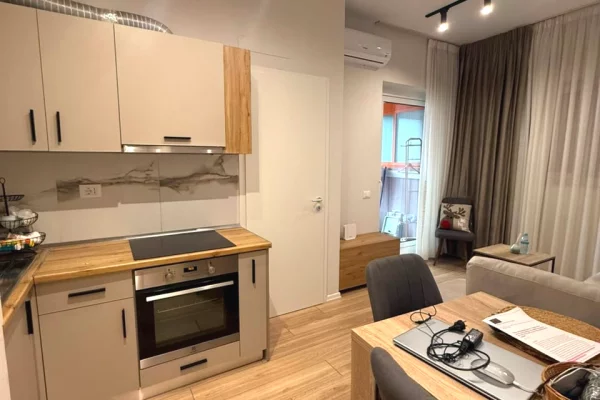 Shtepi ne shitje Apartament ne Tirane, 1+1, Mobilimi E mobiluar, Pagesa 8,200,000  Leke.