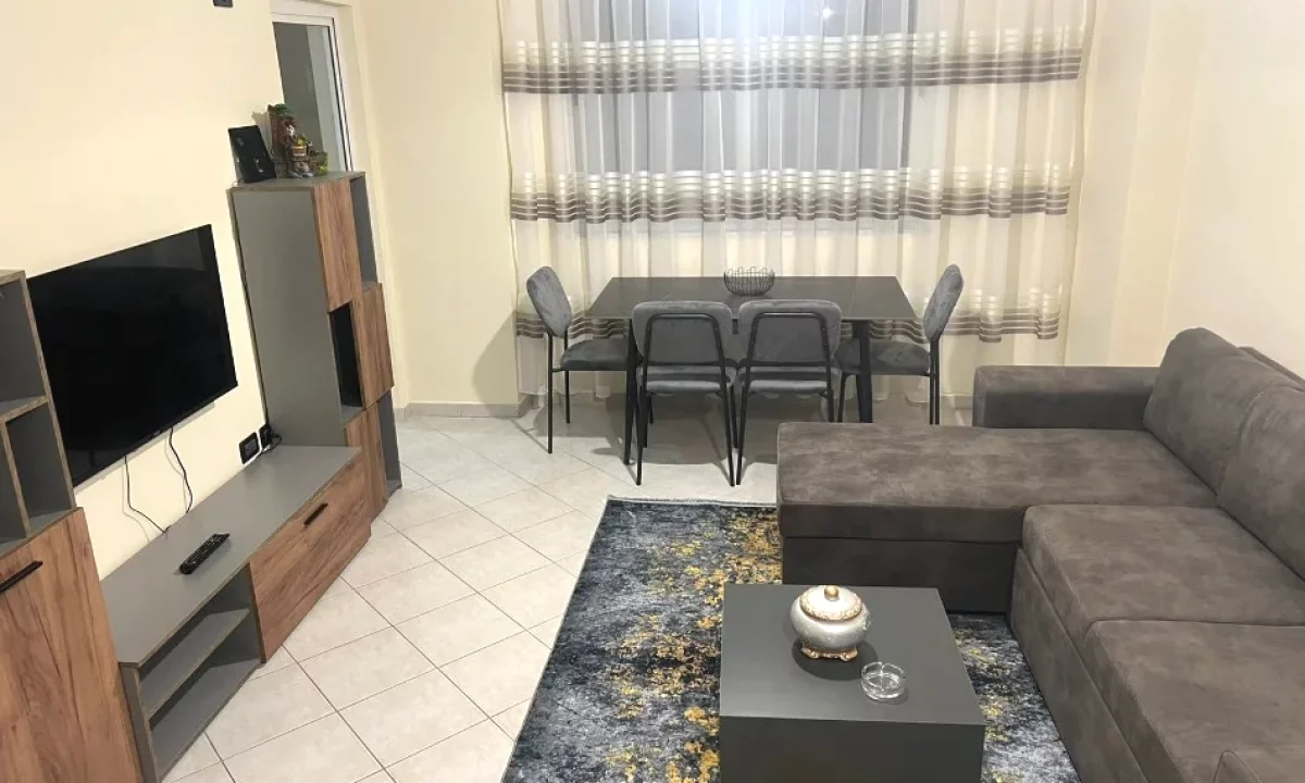 Shtepi ne shitje Apartament ne Tirane, 1+1, Mobilimi E mobiluar, Pagesa 11,500,000  Leke.