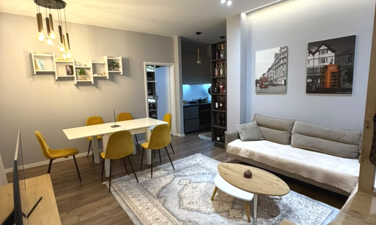 Shtepi me qera Apartament ne Tirane, 1+1, Mobilimi E mobiluar, Pagesa 50,000  Leke.