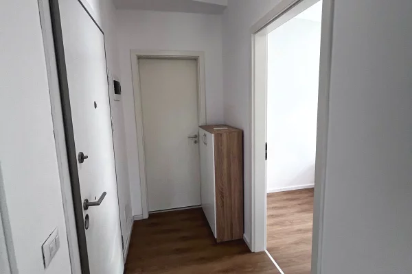 Shtepi ne shitje Apartament ne Tirane, 2+1, Mobilimi E mobiluar, Pagesa 134,000  Euro.