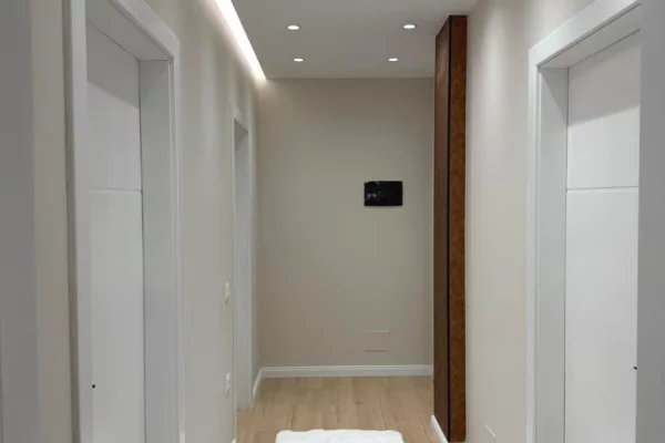 Shtepi ne shitje Apartament ne Tirane, 2+1, Mobilimi E mobiluar, Pagesa 16,500,000  Leke.