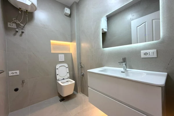 Shtepi ne shitje Apartament ne Tirane, 2+1, Mobilimi Pjeserisht e mobiluar, Pagesa 163,000  Euro.