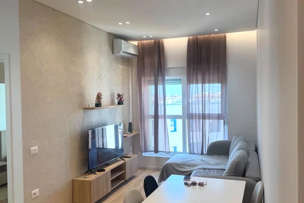 Shtepi me qera 2+1 ne Tirane - 550 Euro