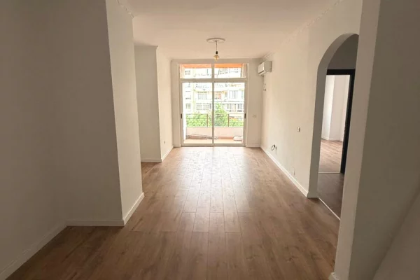 SHITET APARTAMENT 2+1 – KOMPLEKSI FRATARI, ASTIR