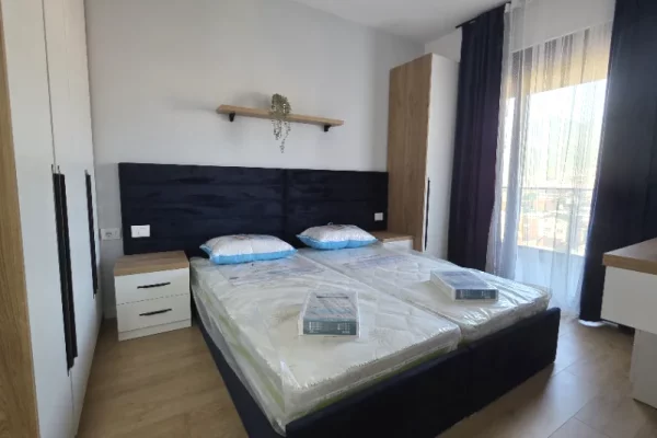 Shtepi me qera Apartament ne Tirane, 1+1, Mobilimi E mobiluar, Pagesa 550  Euro.