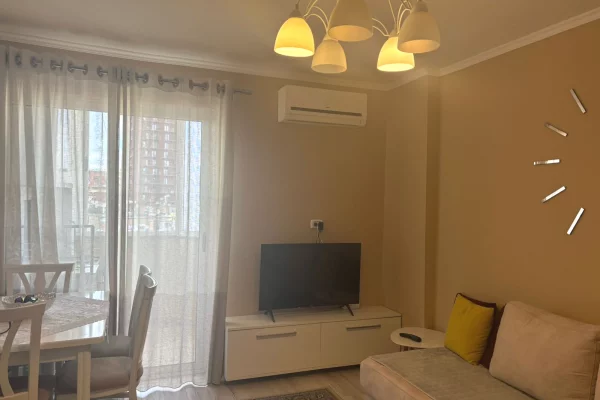 Shtepi me qera Apartament ne Tirane, 1+1, Mobilimi E mobiluar, Pagesa 60,000  Leke.
