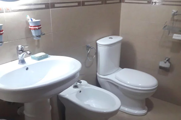 Shtepi ne shitje Apartament ne Tirane, 2+1, Mobilimi E mobiluar, Pagesa 23,500,000  Leke.