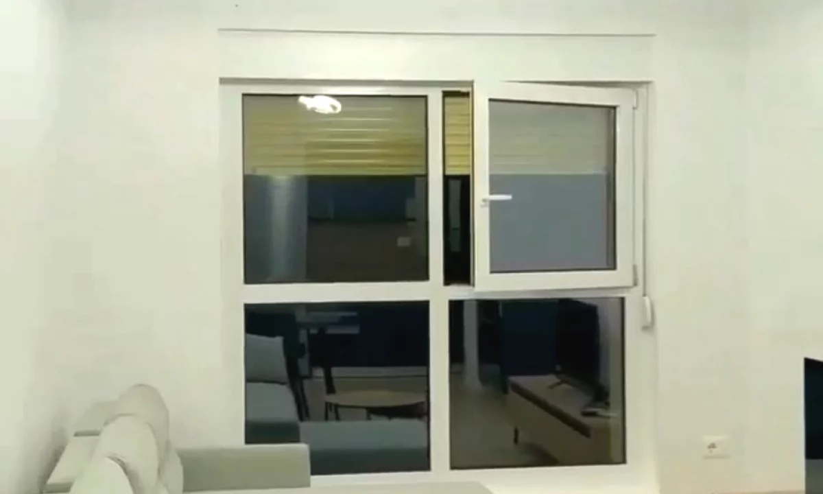 Shtepi ne shitje Apartament ne Tirane, 2+1, Mobilimi E mobiluar, Pagesa 13,700,000  Leke.