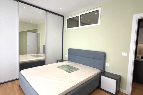 Shtepi ne shitje Apartament ne Tirane, 2+1, Mobilimi E mobiluar, Pagesa 225,000  Euro.