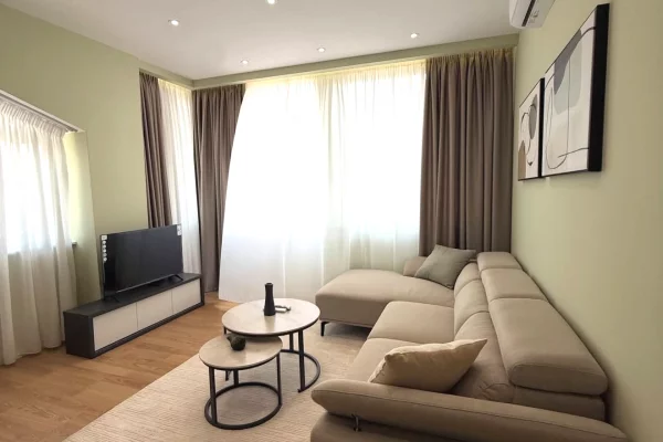 Shtepi ne shitje Apartament ne Tirane, 2+1, Mobilimi E mobiluar, Pagesa 225,000  Euro.