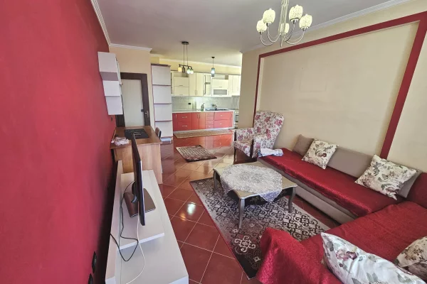 Shtepi me qera 2+1 ne Tirane - 50,000 Leke
