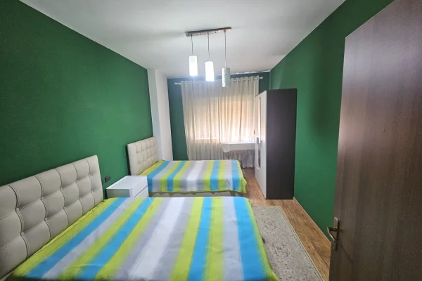 Shtepi me qera Apartament ne Tirane, 2+1, Mobilimi E mobiluar, Pagesa 50,000  Leke.