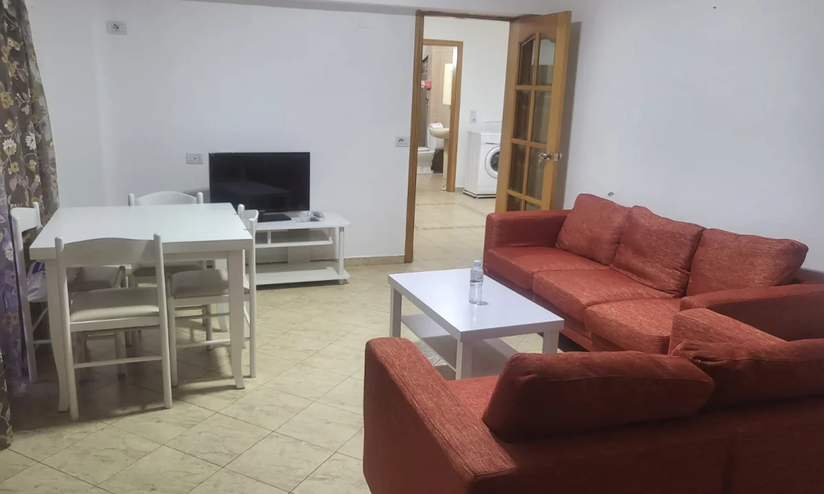 Shtepi me qera Apartament ne Tirane, 2+1, Mobilimi E mobiluar, Pagesa 600  Euro.