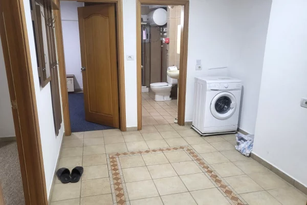Shtepi me qera Apartament ne Tirane, 2+1, Mobilimi E mobiluar, Pagesa 600  Euro.