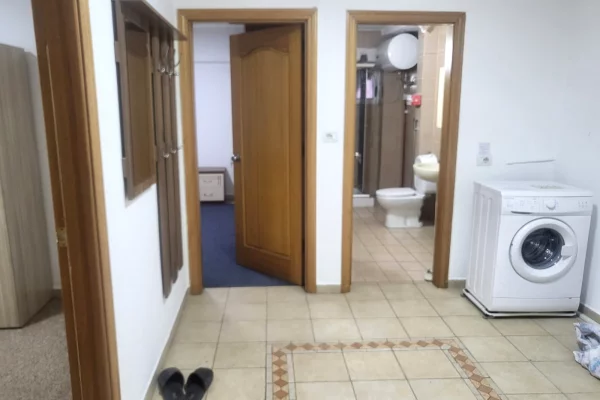 Shtepi me qera Apartament ne Tirane, 2+1, Mobilimi E mobiluar, Pagesa 600  Euro.