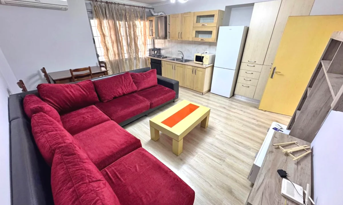 Shtepi ne shitje Apartament ne Tirane, 1+1, Mobilimi E mobiluar, Pagesa 114,000  Euro.