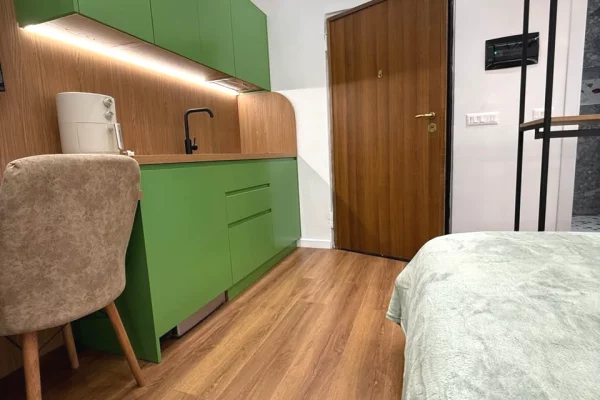 Shtepi ne shitje Apartament ne Tirane, 1+1, Mobilimi E mobiluar, Pagesa 95,000  Euro.