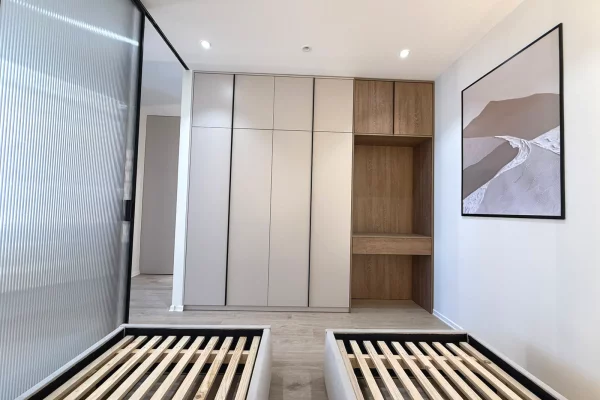 Shtepi ne shitje Apartament ne Tirane, 2+1, Mobilimi E mobiluar, Pagesa 238,000  Euro.