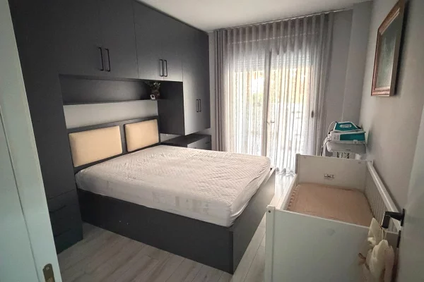Shtepi ne shitje Apartament ne Tirane, 1+1, Mobilimi E mobiluar, Pagesa 185,000  Euro.