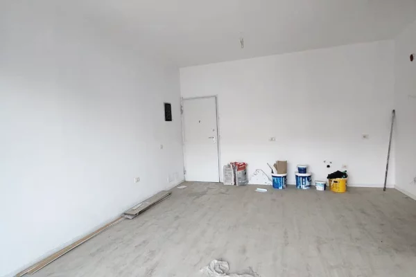 Shtepi ne shitje Apartament ne Tirane, 2+1, Mobilimi Bosh, pa mobiluar, Pagesa 175,000  Euro.
